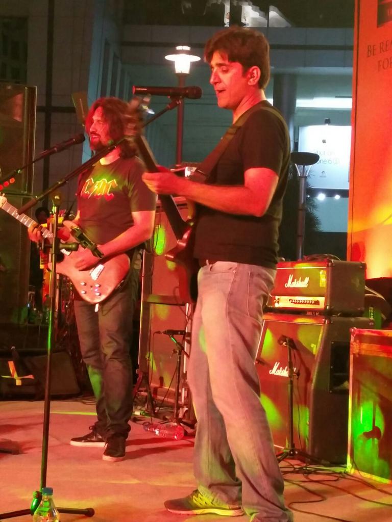 nooriworld's tweet photo. Thank you India for all the love... #NationsforPeace @100PipersIN https://t.co/6gzbSRQvys