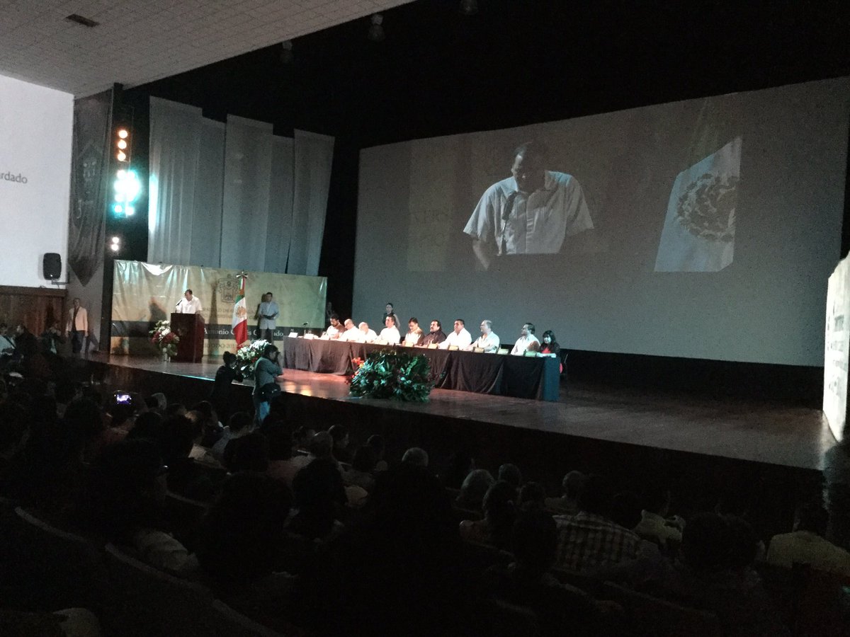 udg_oficial's tweet photo. #AlMomento 3er Informe de actividades del Dr Marco Antonio Cortés Guardado, rector de @CUCosta #3UdeGInforme. https://t.co/AnOTkn31Xh