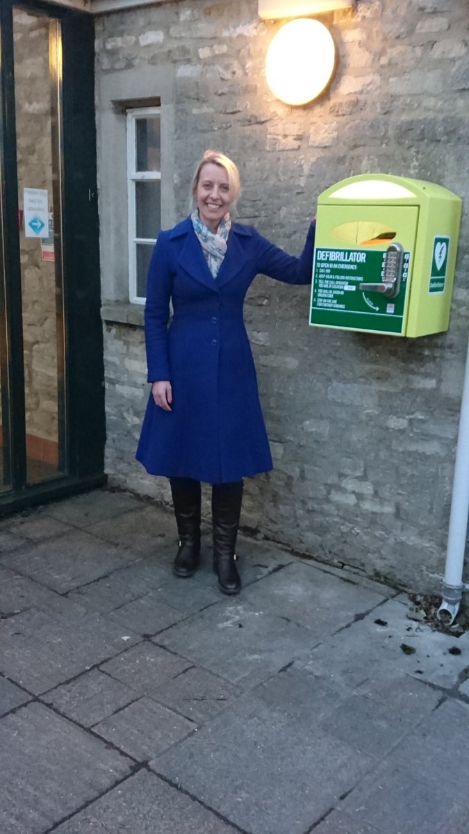 cleanair_doc's tweet photo. Automated External Defibrillator installed at Cogges Church Centre #Witney @RotaryWitney @witney499 @WitneyLionsClub https://t.co/bB1vGuQ4Kz
