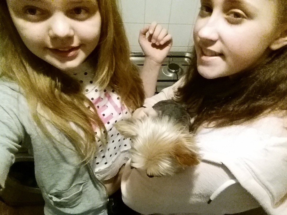Sleep over with my best mate <a href="/faithdoo69/">Faith Phillips</a>