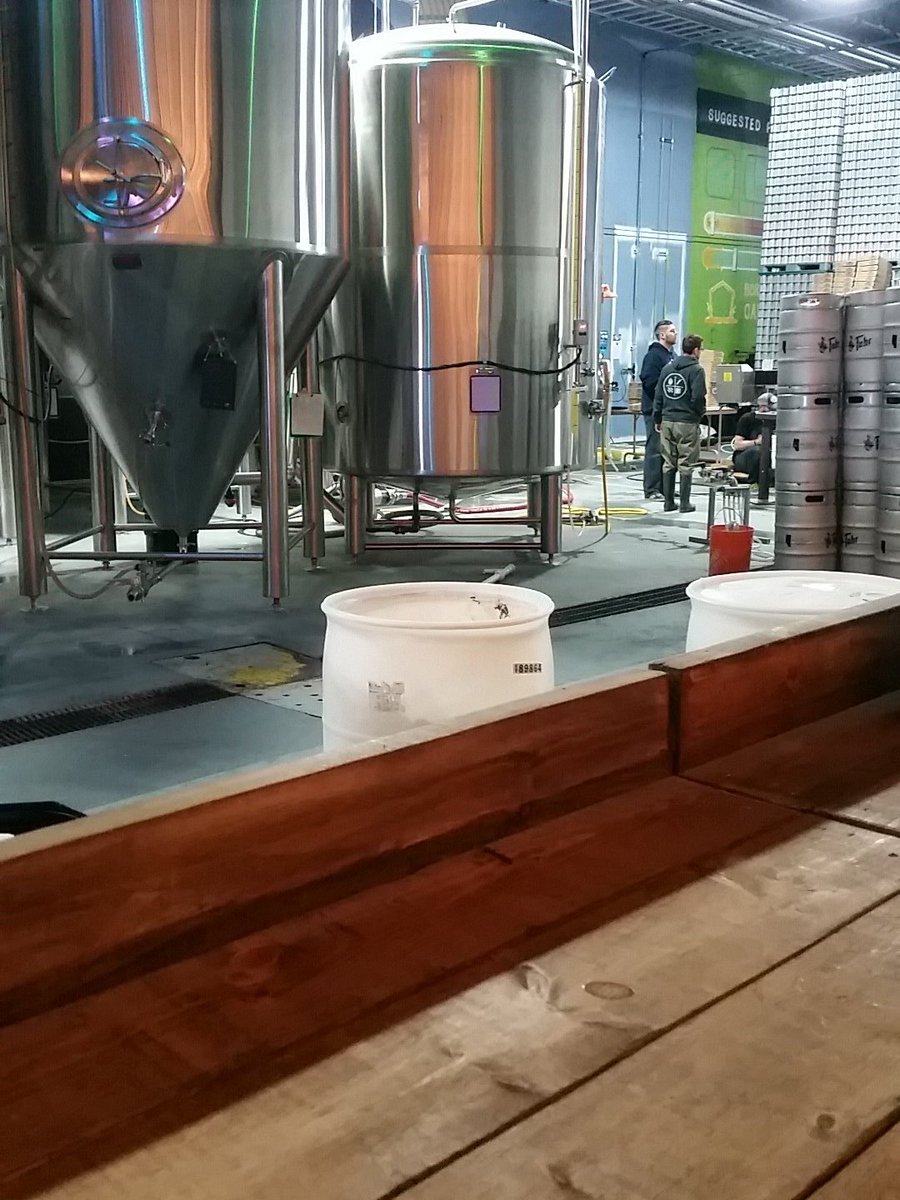 Gregheit's tweet photo. If all work days could be like today. #brewing https://t.co/o0XaMZYPpu