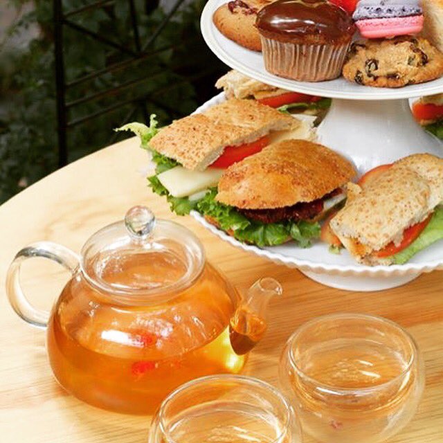 ZomaTeaCo's tweet photo. Servicio de "Afternoon Tea" sólo en Zoma Tea House en Tabasco 46, Roma Norte. #stayinbalance #tea #health #té https://t.co/tCeTWrnCpy
