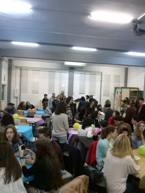 LeadtoRome's tweet photo. The tables are almost full😊👏 #LeadToRome https://t.co/PPJFtO5Rtl
