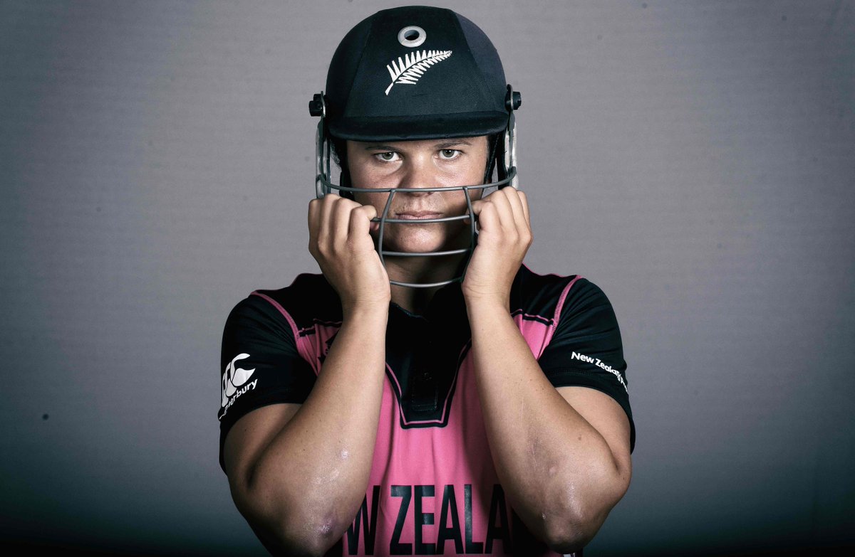 WHITE_FERNS's tweet photo. #WT20 warm-up goes right to the wire. Catch up on our last-ball thriller v England overnite→ https://t.co/KTPEu2Bnk0 https://t.co/8FtdWSDgo1