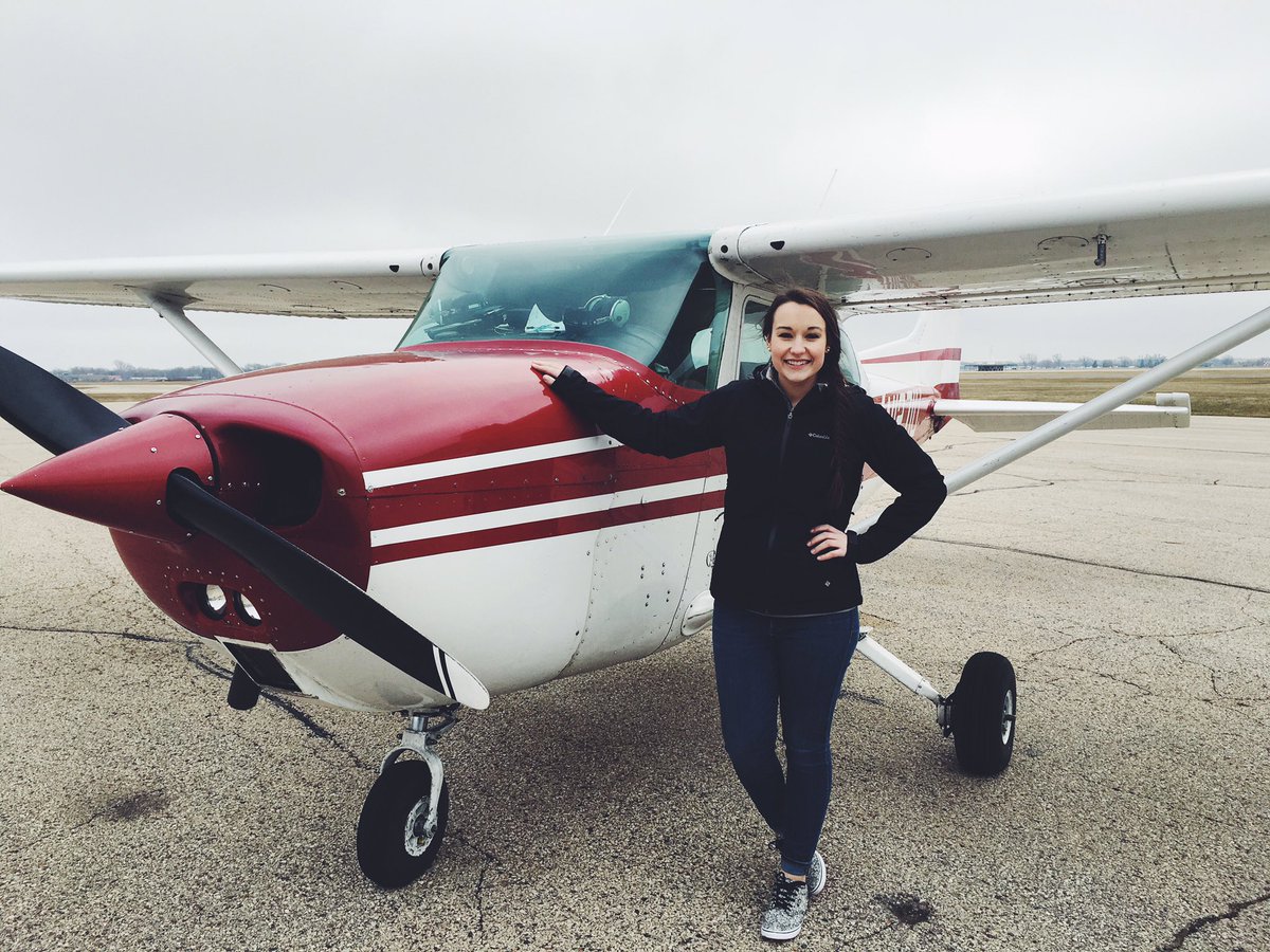 Nothing better than some #FridayFlying. @EAA ✈️ #TheGloryDaze