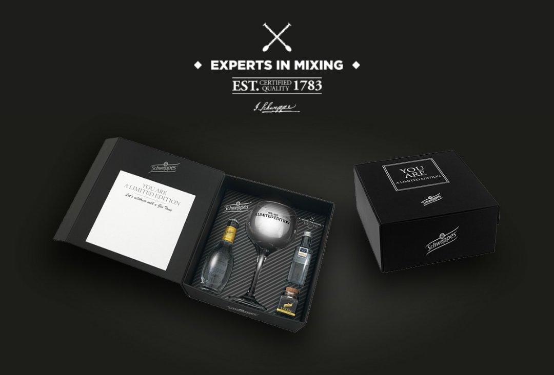 cesarcostaY's tweet photo. Kit Dia do Pai 😀🎁🍸🔝
@MartinMillerGin @Schweppes_PT https://t.co/0R5CX3V8g9