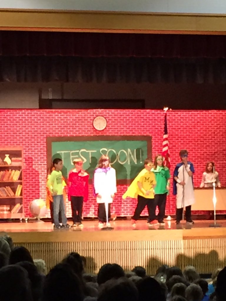 Wonderful encore performance of our 3rd grade musical, "Mighty Minds"!