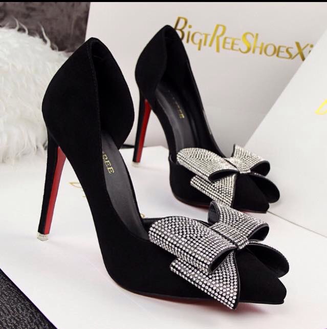 ❤️ Suede rhinestone heels ❤️ #bridesmaidshoes #weddingshoes ❤️ £34 ❤️