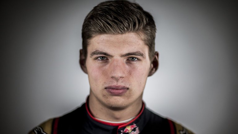 SkySportsF1's tweet photo. Formula 1 in 2016: A big year for Toro Rosso's Max Verstappen https://t.co/z4bhV2gIrJ https://t.co/2GvjAXvEqW