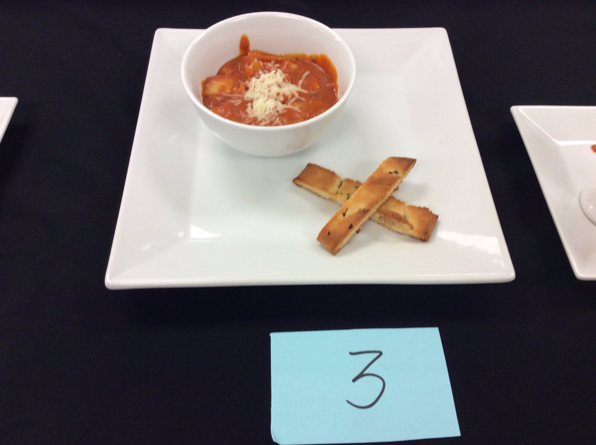 lanphierfoods's tweet photo. Chopped #potatoes#soup#onion#tomatoes https://t.co/wGVI3pJxKu