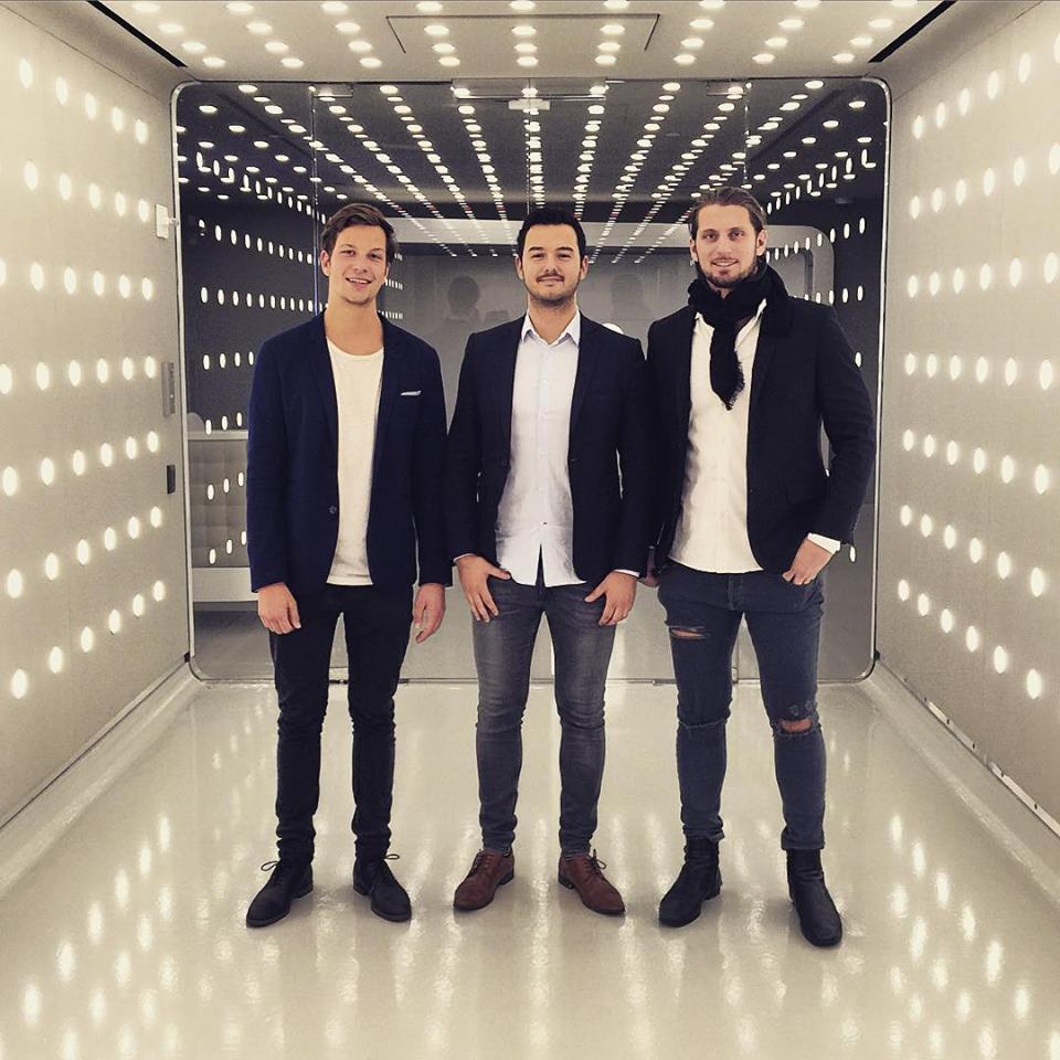 ManhattanNext's tweet image. Part of the @ManhattanNext #team at @iHeartRadio #business #fashion #iheart