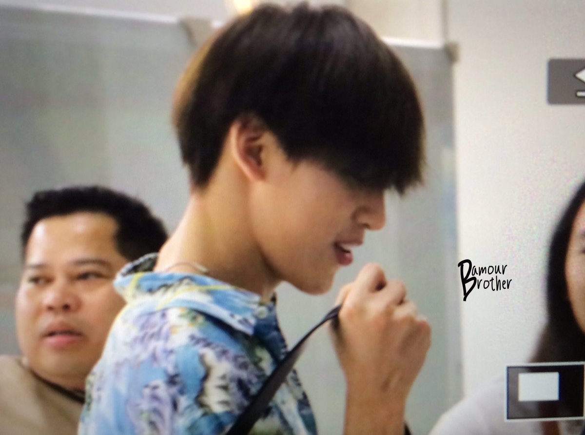 kunpimook_7's tweet photo. 160312 BKK #bambam #뱀뱀 https://t.co/HHbhSdlDJB