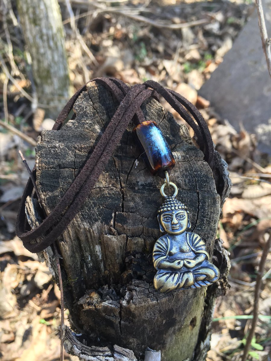 PearlsBullets's tweet image. Shop bulletsandpearlss on esty