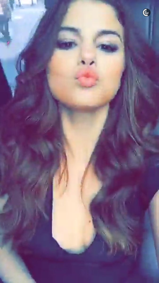 flyingwithbird's tweet photo. When bae snaps you 😍😘 @selenagomez #wce https://t.co/oQJUvZ9qCK