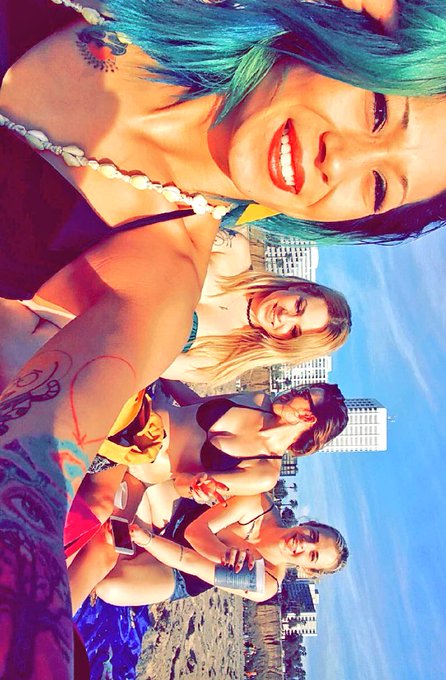 My lovely ladies and I,soaking up the California sun. https://t.co/uQj7ZWbwsy<a href="/tag/hustler"class="tags"><span>#hustler</span></a><a href="/tag/lesbian"class="tags"><span>#lesbian</span></a>
