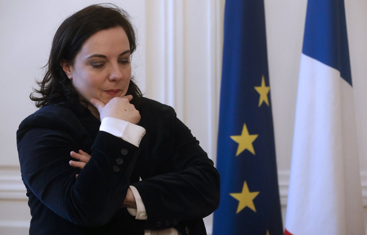 leJDD's tweet photo. Comment EELV a "démissionné" Emmanuelle Cosse https://t.co/JSfxI4Z9HM #JDD https://t.co/rR0b2p7wkj