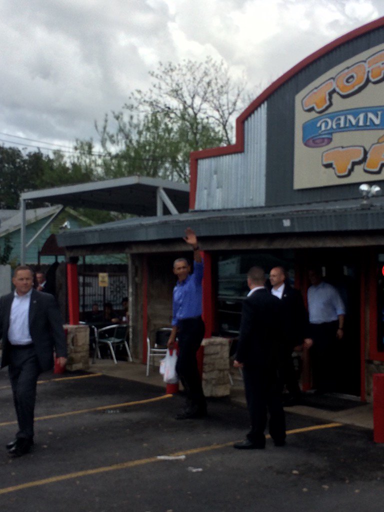 Simas44's tweet photo. Torchy's Tacos for the road. Time for south by. #SXSW https://t.co/0r06a160nj