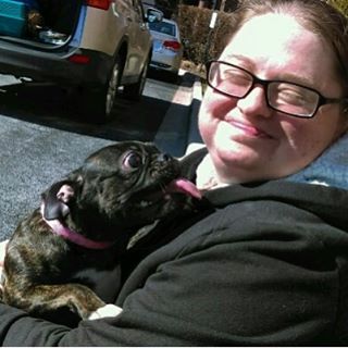 Joy_PhotoCam's tweet photo. Oh momma i love you!!! *kisses* #AngeltheBugg #pug #bugg #bostonterrier #frenchbulldog https://t.co/AKO3i7i04J https://t.co/CQtTnQM7nT