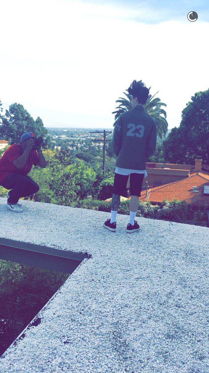 DerekLuhSP's tweet photo. Derek vía snapchat (d_luh) https://t.co/3IaJlk2fqM
