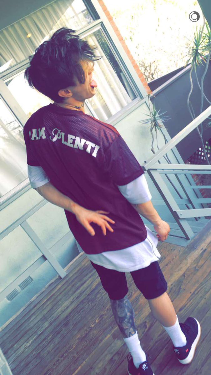 DerekLuhSP's tweet photo. Derek vía snapchat (d_luh) https://t.co/3IaJlk2fqM