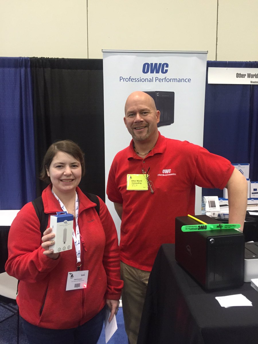 MACULQuest's tweet photo. Winners of a kickin Drive from OWC a vendor at #macul16. Edie won playing @MACULQuest! https://t.co/FuDXrMI333