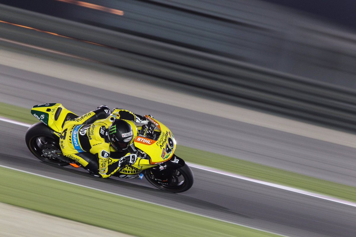 Rins42's tweet photo. P1 en el primer día, ¡empezamos bien! 👍🏻👍🏻🇶🇦 1st on day one at #QatarTest, great start! https://t.co/PEBsIUMmA9