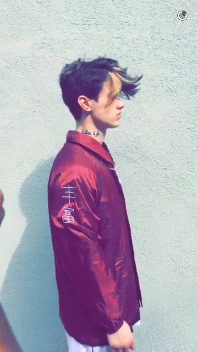 DerekLuhSP's tweet photo. Derek vía snapchat (d_luh) https://t.co/FpjPEN3oLi