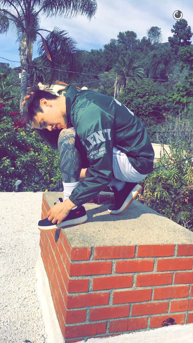 DerekLuhSP's tweet photo. Derek vía snapchat (d_luh) https://t.co/B55Yzc5DT4