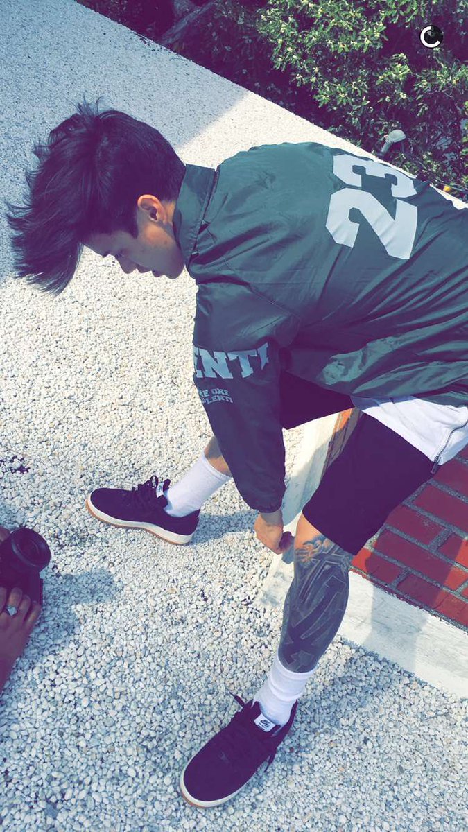 DerekLuhSP's tweet photo. Derek vía snapchat (d_luh) https://t.co/B55Yzc5DT4