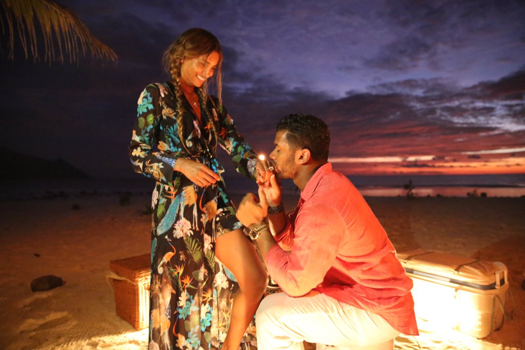 Seahawks's tweet photo. In #FreeAgency news: @DangeRussWilson and @Ciara have agreed to new terms. [https://t.co/NzEu6QXF3r]

#SheSaidYes https://t.co/uEnZMK9mKA