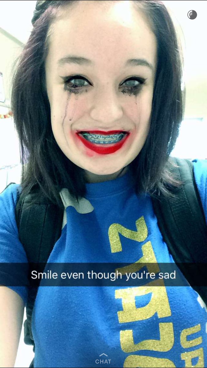 ____lowkeycutie's tweet photo. @PanicAtTheDisco @ToriMiddleton01 https://t.co/OzNsPNm4Wy