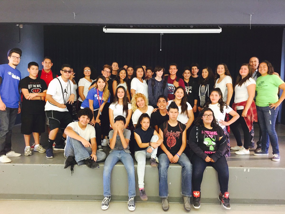BGCofPicoRivera's tweet photo. Happy to serve Teens daily @ElRanchoHS Nothing but a great future for #BgcofPicoRivera and #Erhs #BGCAWeek https://t.co/DPvgImlUSK