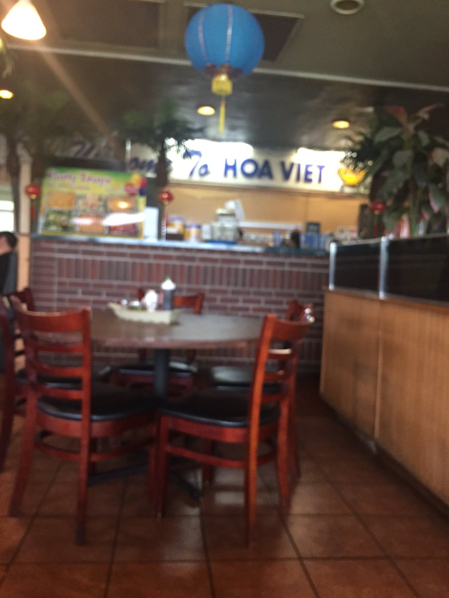 KariJoRealtor's tweet photo. Unphoking believable! Guess where I am? #finally #PhoBox https://t.co/UdpgoupitT