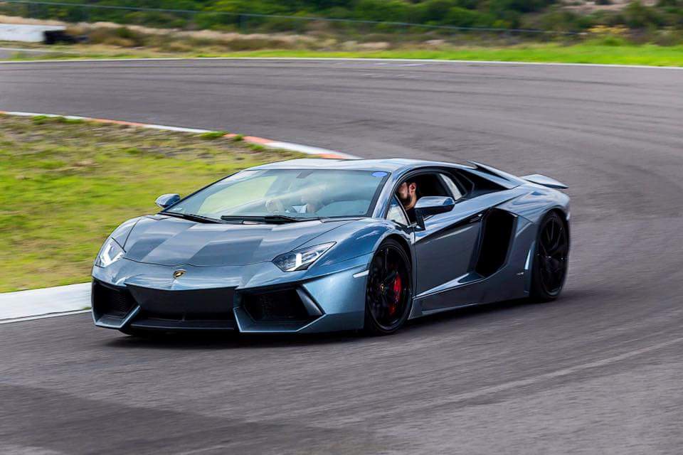 ArturoRiveraMTV's tweet image. #AutodelDía
#AutoBoutique
@AutomotrizFM a partir de este Sábado 12 de marzo 7pm y Domingo 2pm por 104.1FM y 1500AM