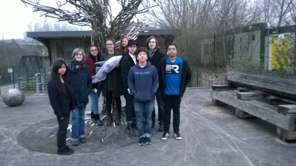 SheffieldUKYP's tweet photo. Sheffield Youth Cabinet arriving at Kingswood for the #youthvoice residential @bycLIVE @SheffFutures @SheffieldYC https://t.co/WoFUG6p1kg