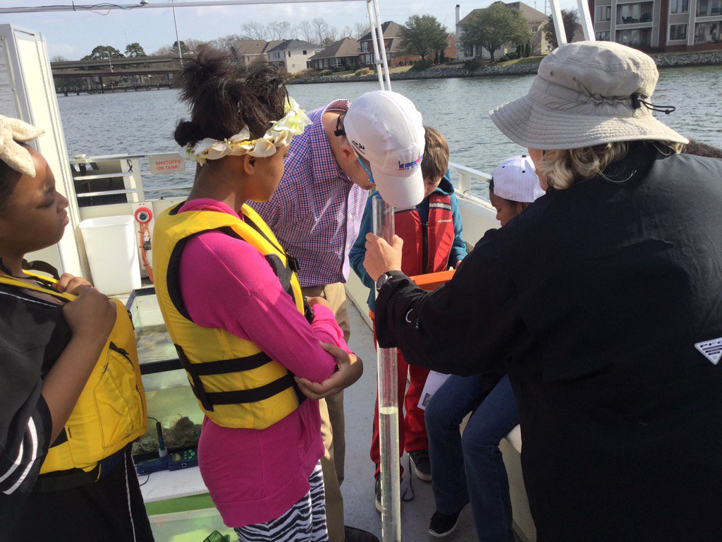 HCS_ScienceDept's tweet photo. Dr. Caggiano joined Burbank on the James River today. #floatingclassrooms @HamptonCSchools @JRAvirginia https://t.co/mlSeKCXqgT