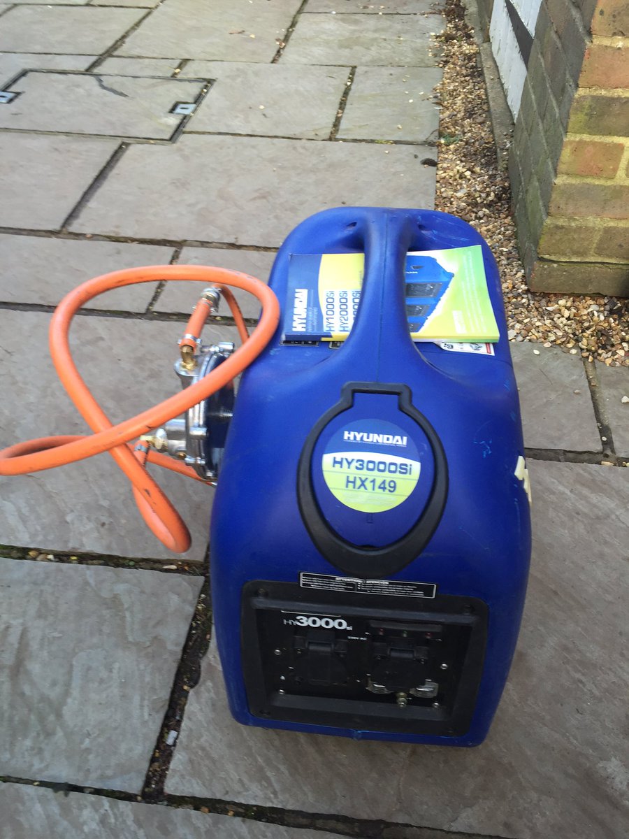 KDA1501's tweet photo. The most unreliable product I have ever purchased - Hyundai HY 3000 Si generator supplied by Genpower. Awful service https://t.co/m886L6tWGi