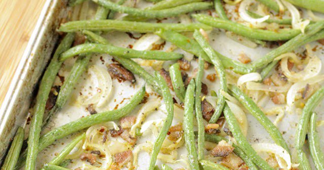 Recipes2Nourish's tweet photo. #RoastedGreenBeans with #Bacon & Onion from @TheRisingSpoon https://t.co/dAzlyHkMvp https://t.co/ryKFRbSLmZ
