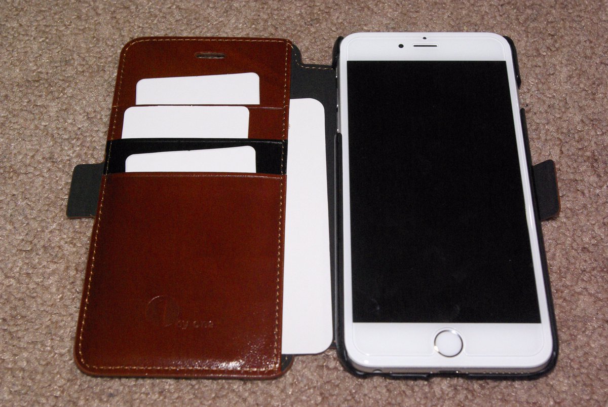 momstriedtested's tweet photo. A wallet, phone case&phone stand in one! #tech #1byone #iphon6pluleathewallecase #gotasample https://t.co/YvePp88vd2 https://t.co/ZKV213OYQr