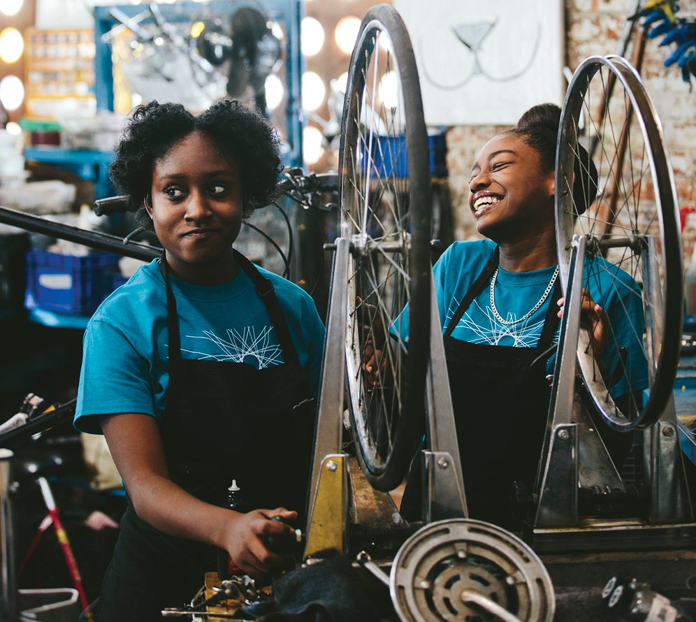 On Chicago's South Side, these young mechanics are the next generation of bike repair: spr.ly/6010B51ZY