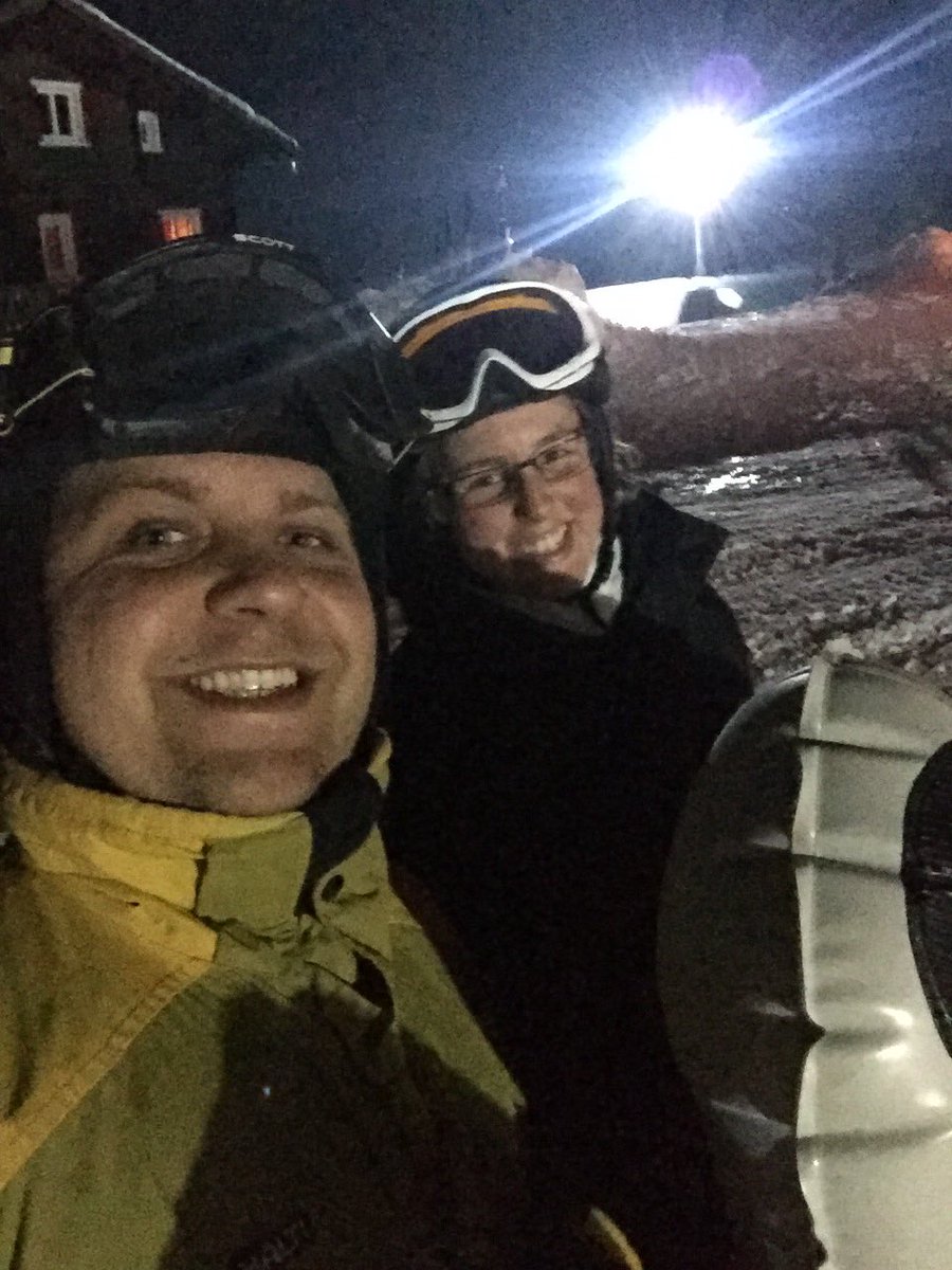 trucker_85's tweet photo. Airboarden in da #heuberge https://t.co/WaUVcmlwUM