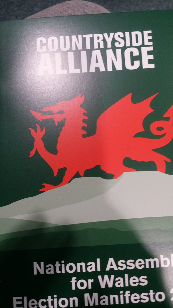 SaraMonk86's tweet photo. Super fringe meeting chaired by Rachel @CA_TimB @LNJStokes lots of topics covered #ruralwales #langollen https://t.co/9IPyXkMEF0
