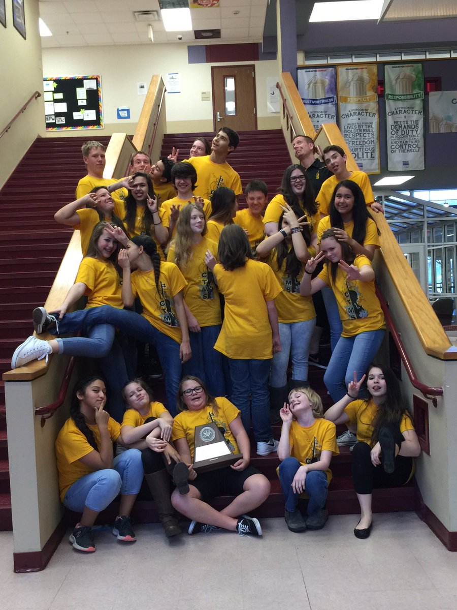TexasCelloUSS's tweet photo. So proud of Chamber and their amazing performance at UIL! #bestorchever @CTMSBulldogs https://t.co/Ka8UDkWpgE