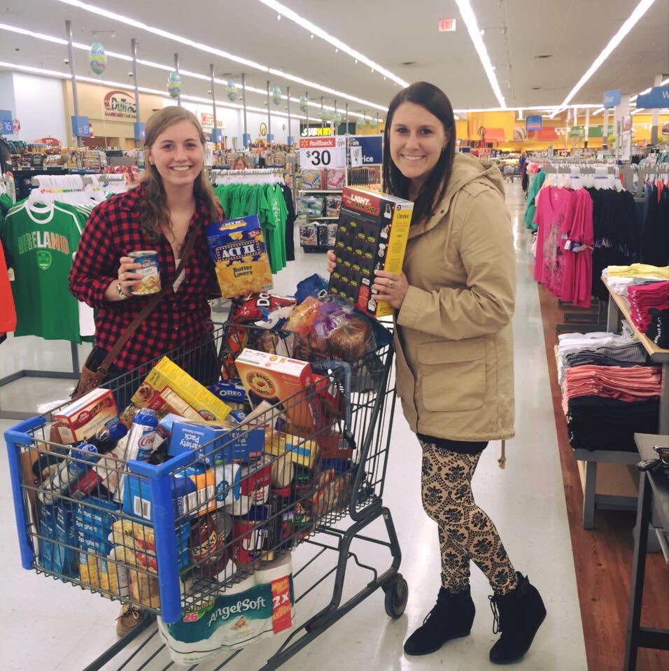 katie_bailey_'s tweet photo. Hungry? Running low on Duhawk Dollars? CHECK OUT ALL THESE GROCERIES YOU CAN WIN! 🍞🌮🍪LorasCollegeSL #YearExperience https://t.co/tZo6uyyKTR