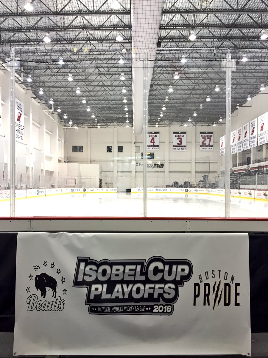 Riveters's tweet photo. Let the games begin #IsobelCup 🏆 https://t.co/fBK4qo0iwF