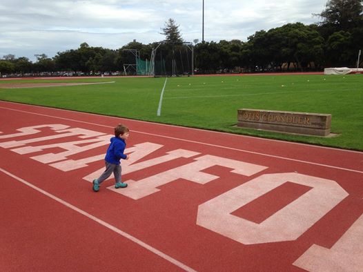 fayonsson's tweet photo. #Octave en repérage à #Stanford https://t.co/mrDpuLV5k4