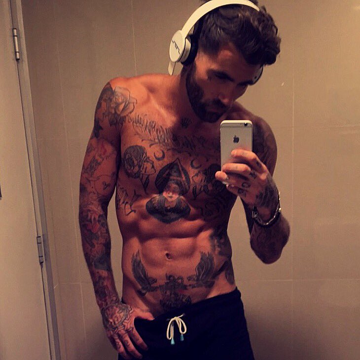 Chris Perceval (@perceval_chris) on Twitter photo 