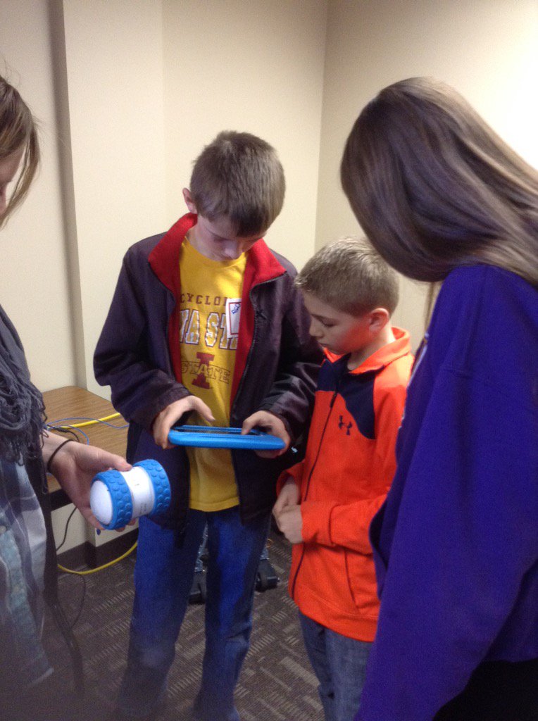 krandall42's tweet photo. STEAMing it up in Elkader! Thanks for your help Micayla and Mitchell! @KeystoneAEA https://t.co/NiRRMzxWGo