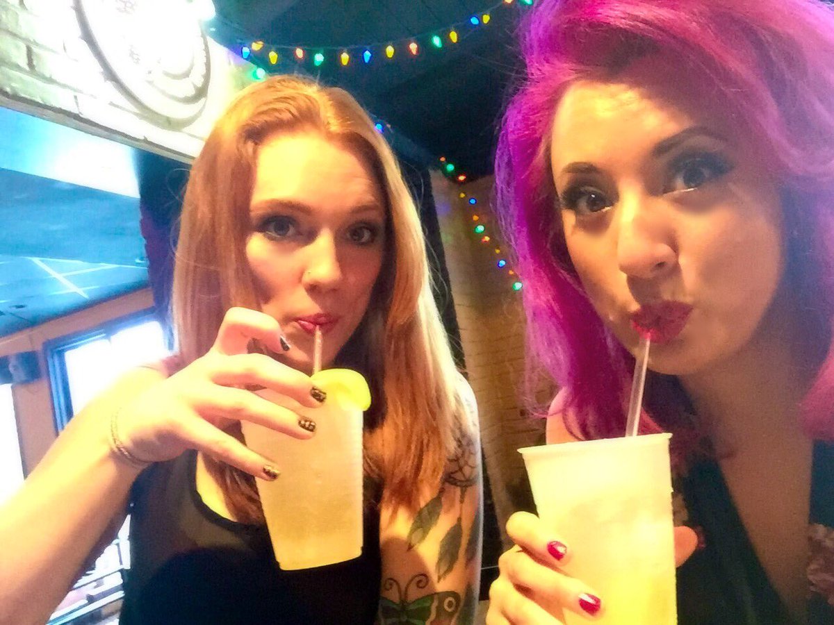 DrunkYardDogs's tweet photo. #GingerTonic &amp; #ThePinkPinup discovered @DeepEddyVodka #PeachDontKillMyVibe #PeachMyHeadIsKillingMe https://t.co/h367dc4Koo