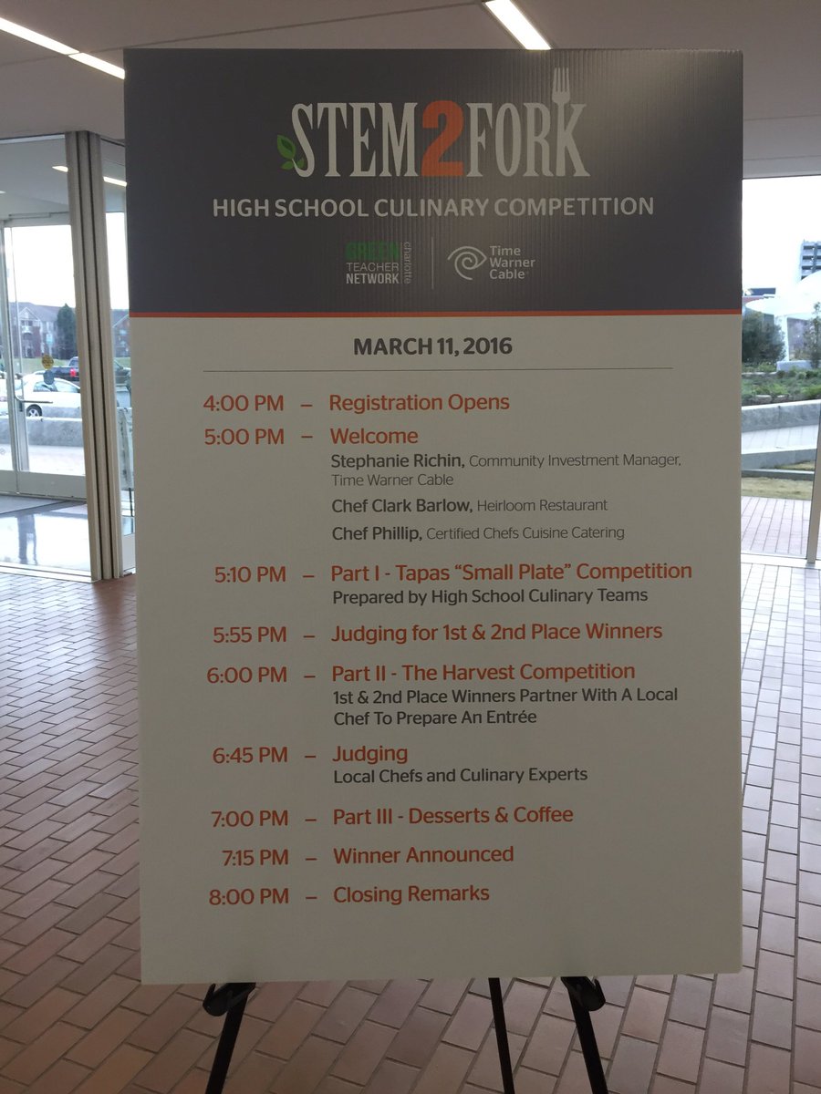 CLTDuboisCenter's tweet photo. #stem2fork is here tonight. Showcasing local high school culinary talent. #uncccentercity #clt #gtncharlotte https://t.co/4vfu21O4VJ